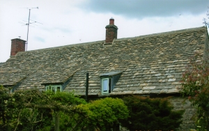 Cotswold stone tile roof, roofers near Cirencester Glos